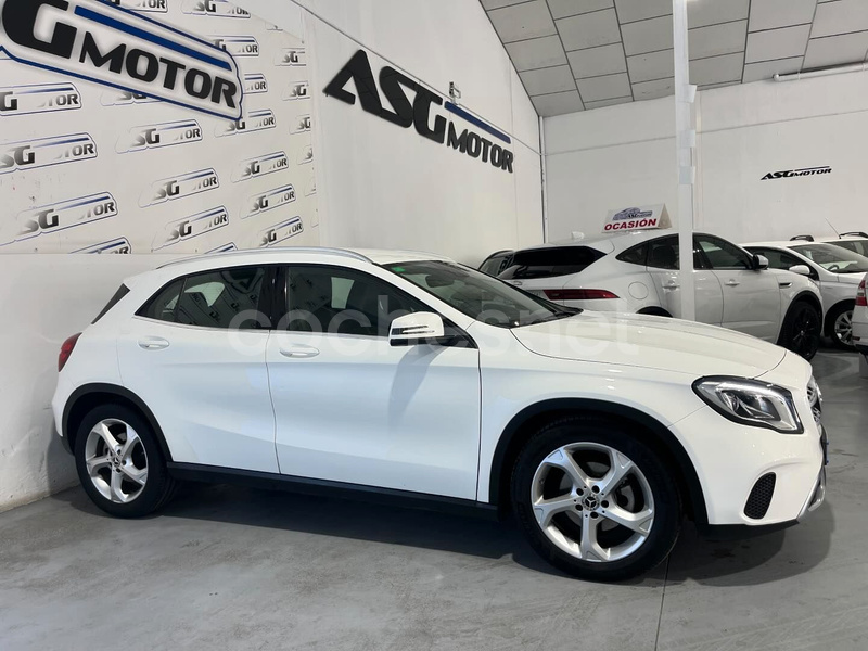 MERCEDES-BENZ Clase GLA GLA 200 d 5p.