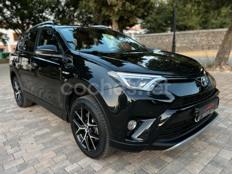 TOYOTA Rav4 2.5l hybrid 4WD Executive