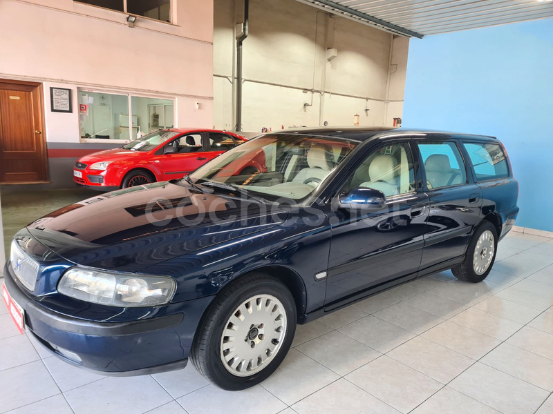 VOLVO V70 2.4 140 5p.