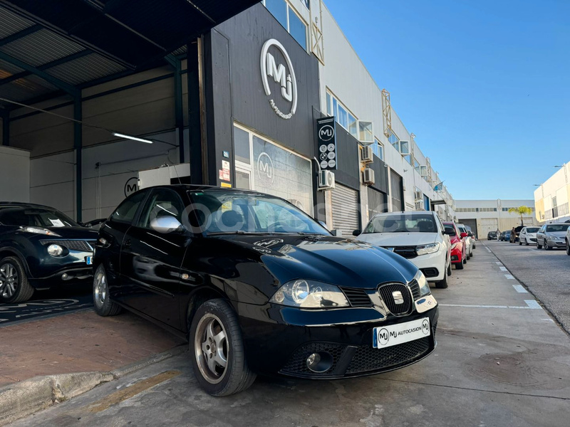 SEAT Ibiza 1.4 16v 75cv Reference 5p.