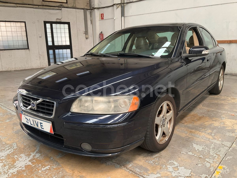 VOLVO S60 2.4D Momentum 4p.