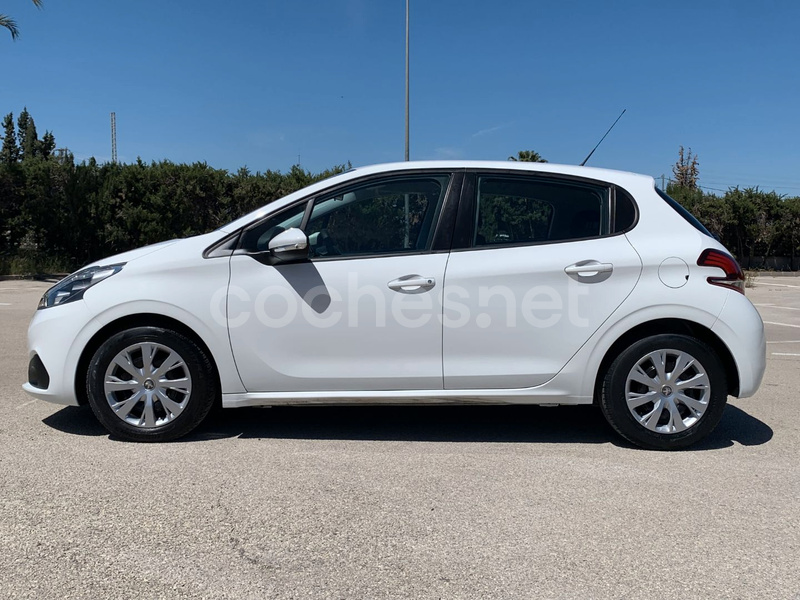 PEUGEOT 208 5P ACCESS 1.6 BlueHDi 55KW 75CV 5p.