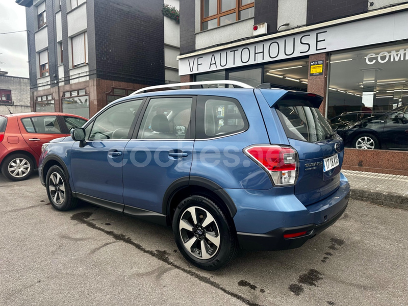 SUBARU Forester 2.0 Lineartronic Executive