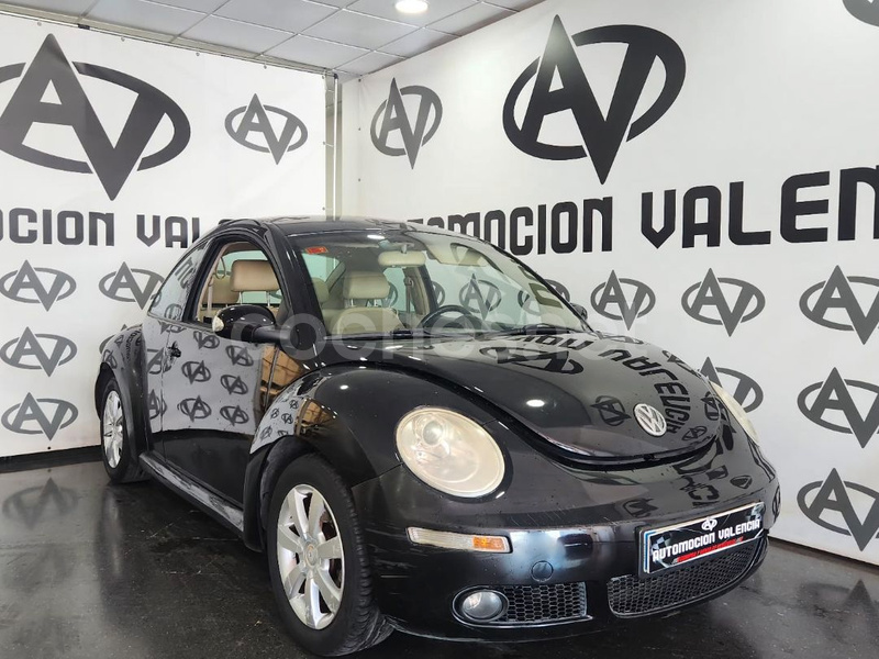 VOLKSWAGEN New Beetle 1.6 Auto 3p.