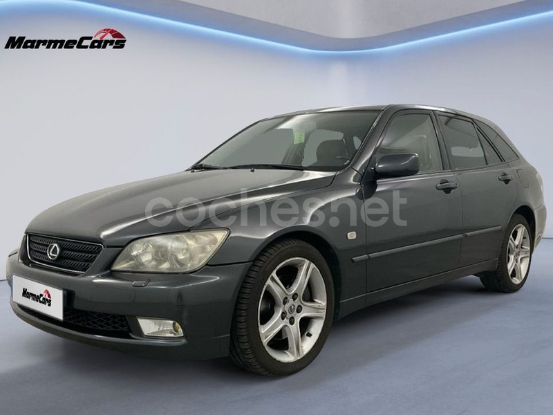 LEXUS IS300 3.0 Luxury SportCross 5p.