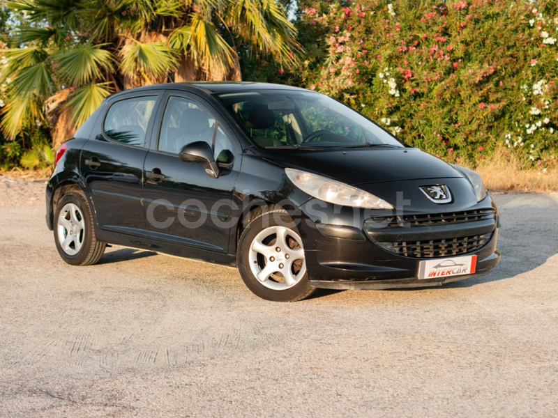 PEUGEOT 207 1.4 75 Urban 5p.