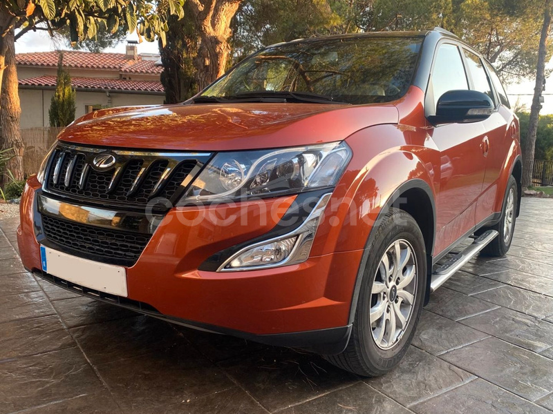 MAHINDRA XUV500 FWD 4X2 W8  7 plazas 5p.