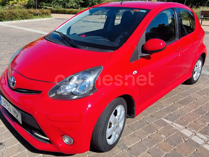 TOYOTA Aygo 70 Live 5p.