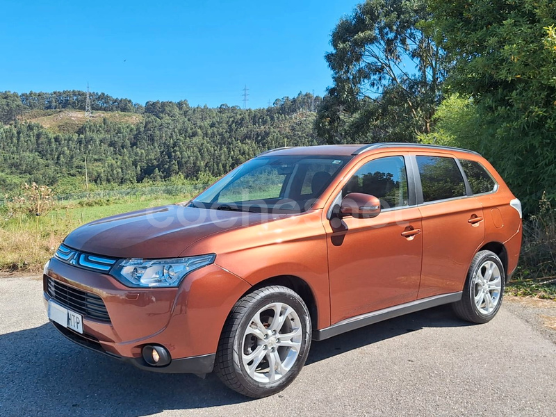 MITSUBISHI Outlander 220 DID Motion 4WD 5p.