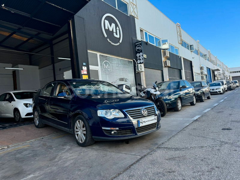 VOLKSWAGEN Passat 2.0 TDI Highline