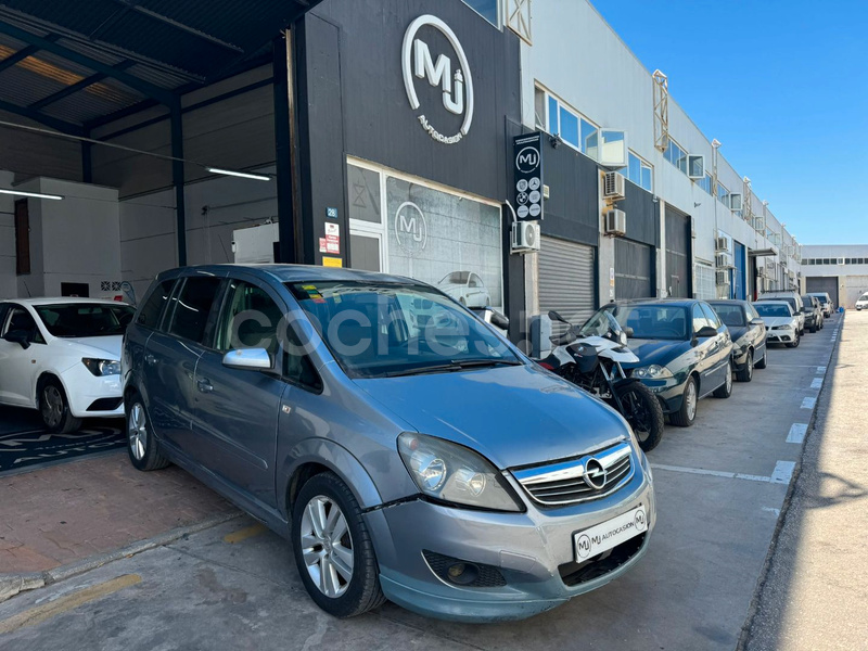 OPEL Zafira 1.9 CDTi 120 CV Cosmo 5p.