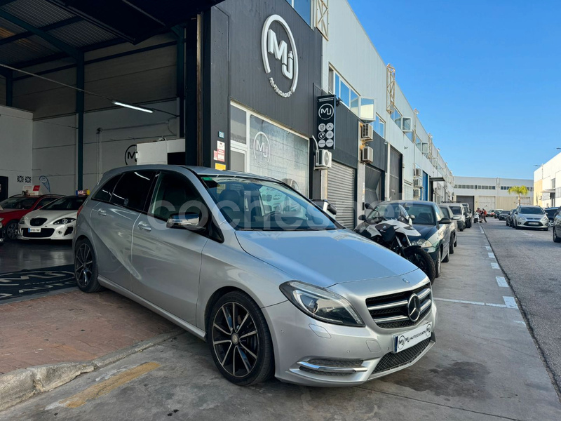 MERCEDES-BENZ Clase B B 180 CDI AMG Line 5p.