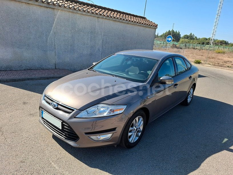 FORD Mondeo 2.0 TDCi 140cv Titanium Powershift 4p.