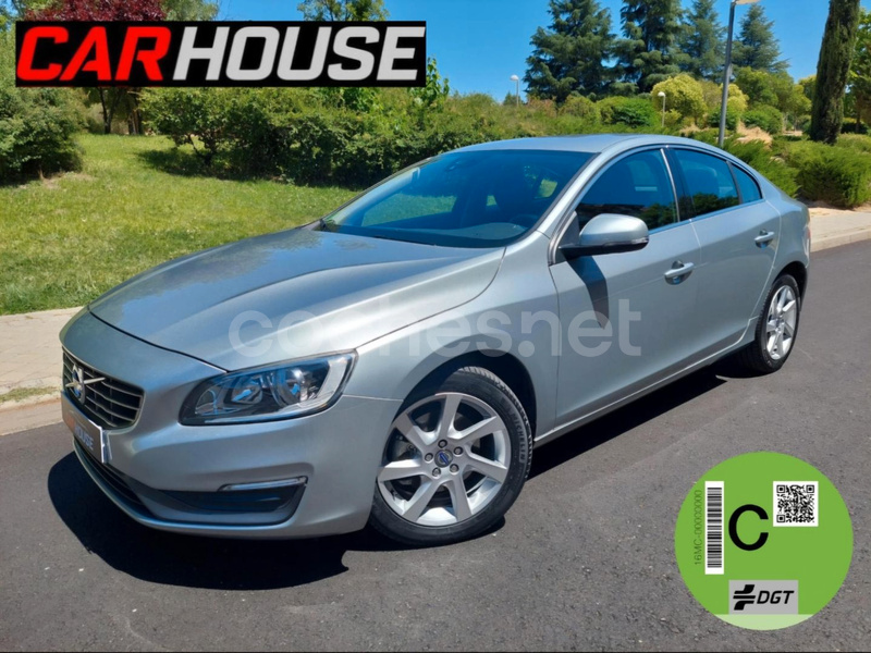 VOLVO S60 2.0 D4 Momentum Auto 4p.