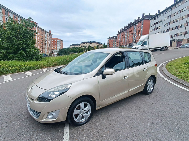 RENAULT Grand Scénic Dynamique 1.9dCi 5 plazas