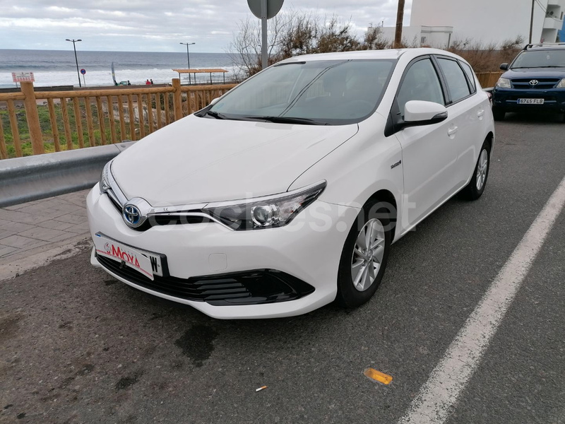 TOYOTA Auris 1.8 140H Hybrid Active 5p.