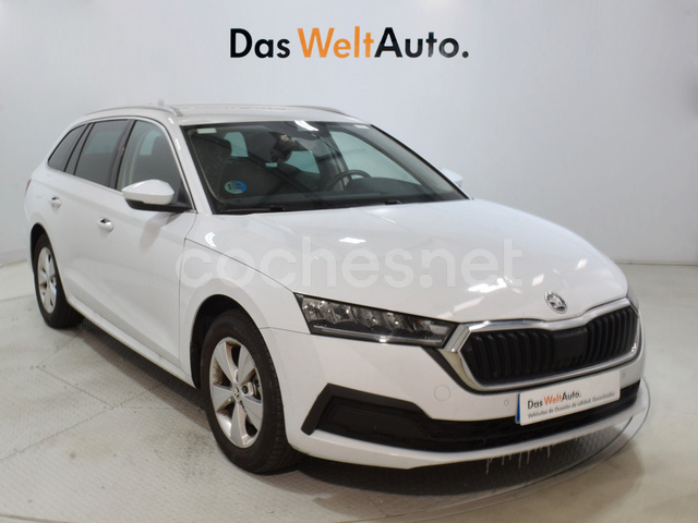 SKODA Octavia Combi 1.0 TSI 81kW110CV DSG mHEV Ambi. 5p.