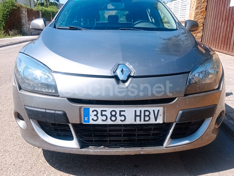 RENAULT Mégane Sport Tourer Dynamique dCi 110 eco2