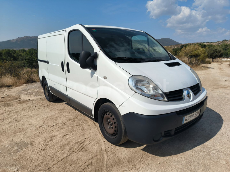 RENAULT Trafic Furgon 27 L1H1 dCi 90 E5