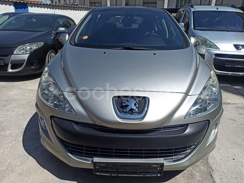 PEUGEOT 308 Confort 1.6 HDI 110 FAP