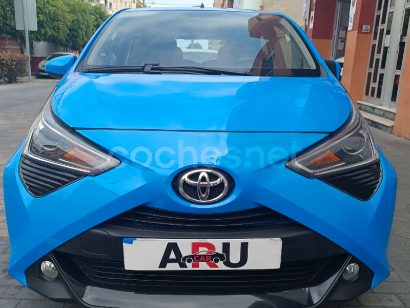 TOYOTA Aygo 1.0 70 xplay 5p.