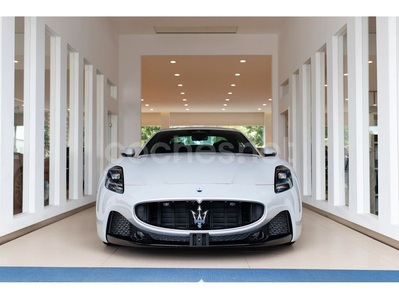 MASERATI GranTurismo Trofeo V6 AWD