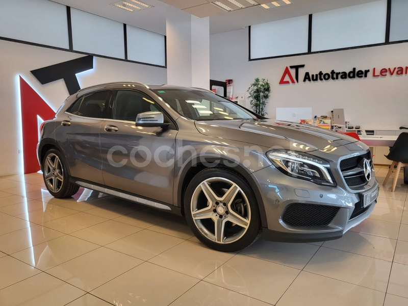 MERCEDES-BENZ Clase GLA GLA 220 CDI 4Matic AMG Line 5p.