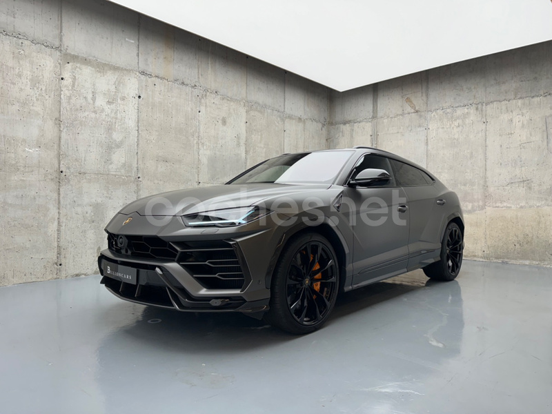 LAMBORGHINI URUS 4.0 V8 AUT. FULL CARBON