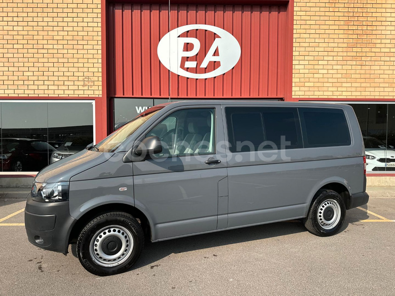 VOLKSWAGEN Transporter Kombi PRO Largo TN 2.0 TDI BMT 114CV 4p.