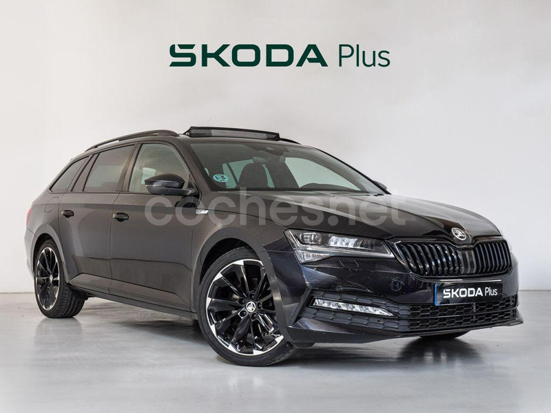 SKODA Superb Combi 2.0 TDI DSG 4x4 Sportline