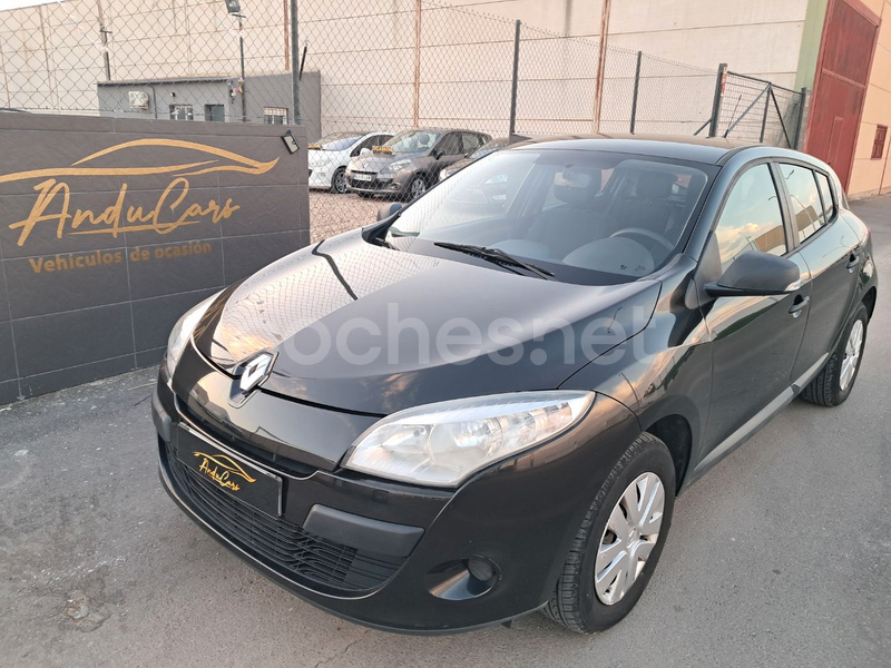 RENAULT Mégane Authentique dCi 90 eco2 E5 5p.