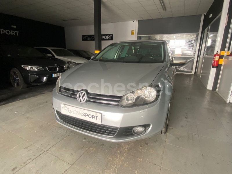 VOLKSWAGEN Golf 1.6 TDI 105cv DPF DSG Sport 5p.