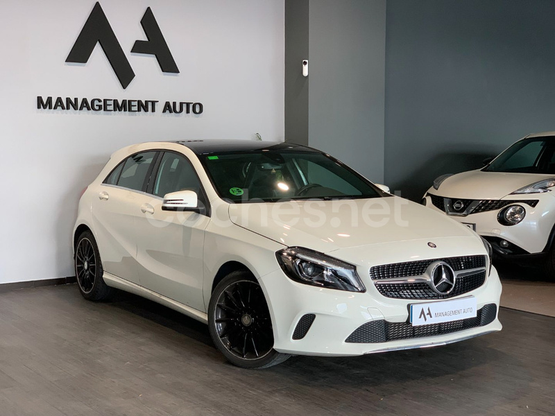 MERCEDES-BENZ Clase A A 200 AMG Line 5p.