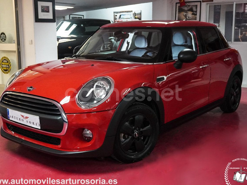 MINI MINI COOPER 5 PUERTAS 5p.