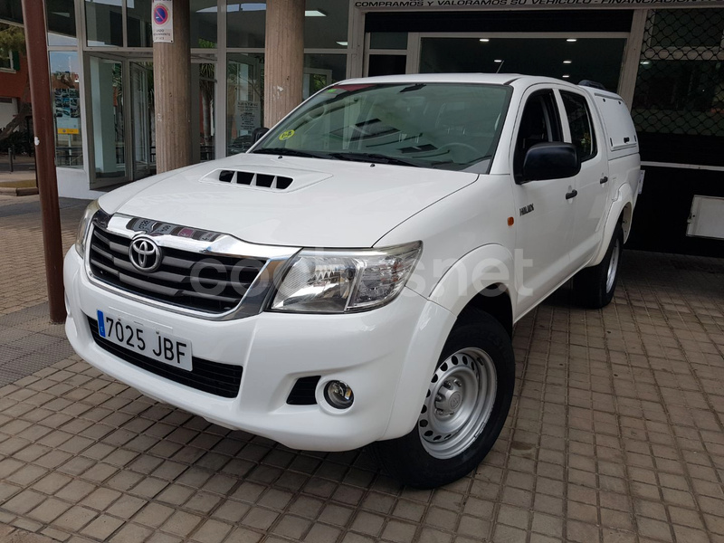 TOYOTA Hilux 2.5 D4D Doble Cabina VX 4x4 4p.