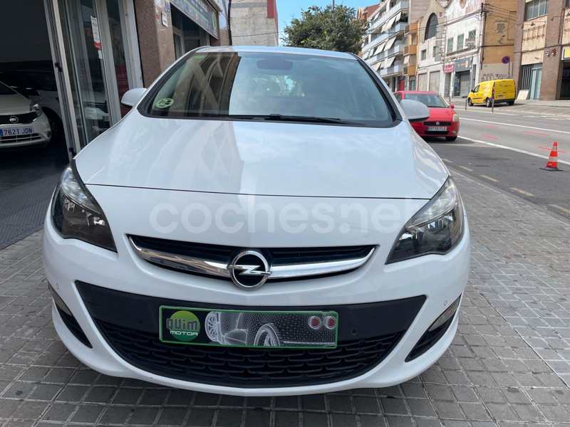 OPEL Astra 2.0 CDTi SS 165 CV Excellence llanta 17 5p.