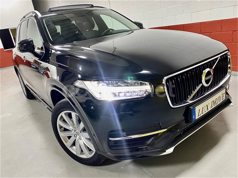 VOLVO XC90 2.0 D4 Momentum Auto 5p.