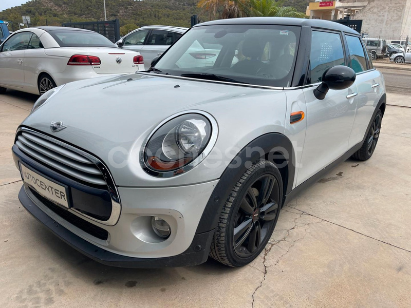 MINI MINI COOPER 5 PUERTAS 5p.