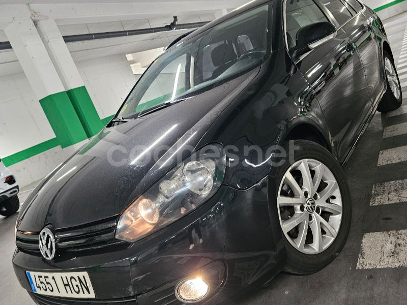 VOLKSWAGEN Golf Variant 1.6 TDI 105cv DPF DSG Advance 5p.