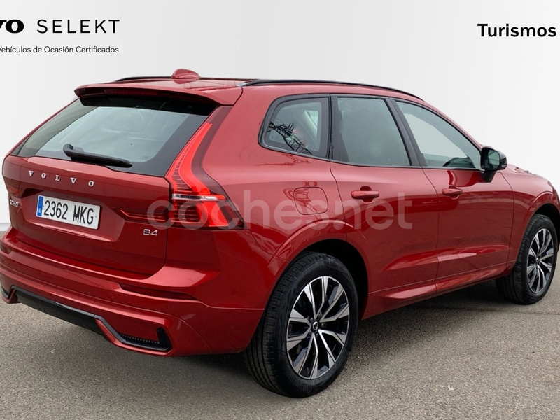 VOLVO XC60 2.0 B4 D Plus Dark Auto 5p.