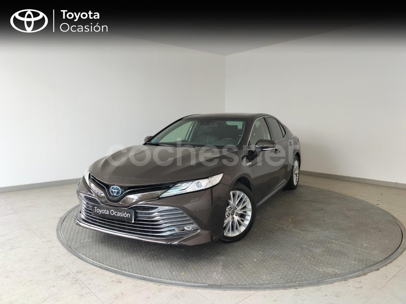 TOYOTA Camry 2.5 220H Luxury 4p.