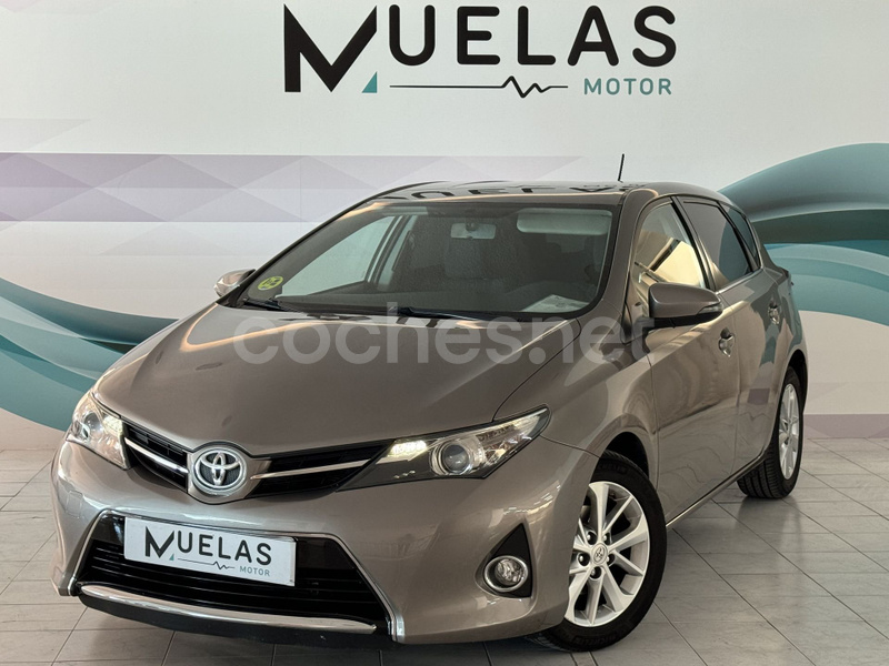 TOYOTA Auris 90D Business 5p.