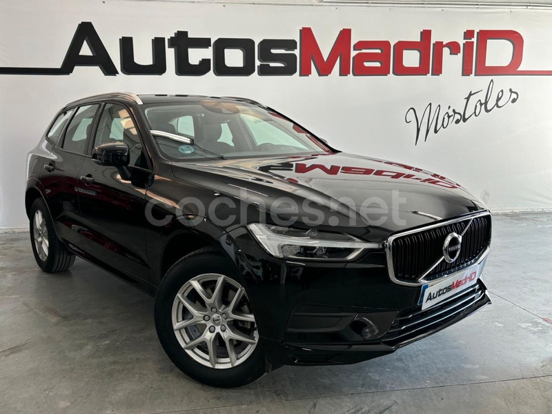 VOLVO XC60 2.0 D4 AWD Momentum Auto 5p.