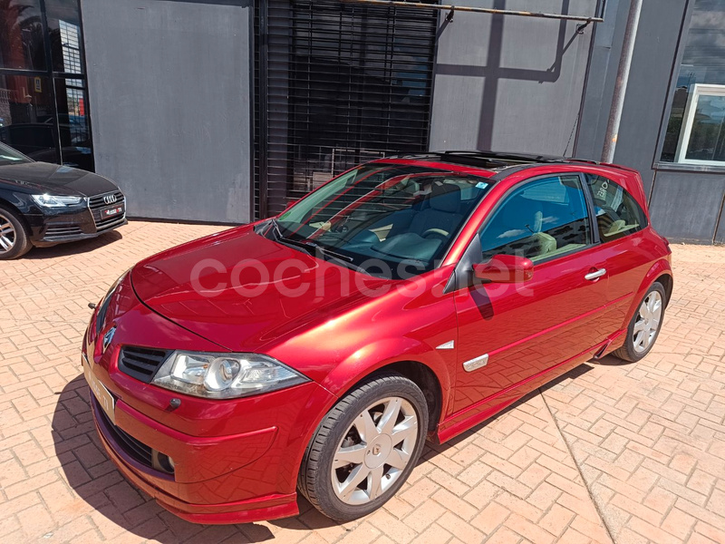 RENAULT Mégane Confort Expression 2.0 16v 3p.