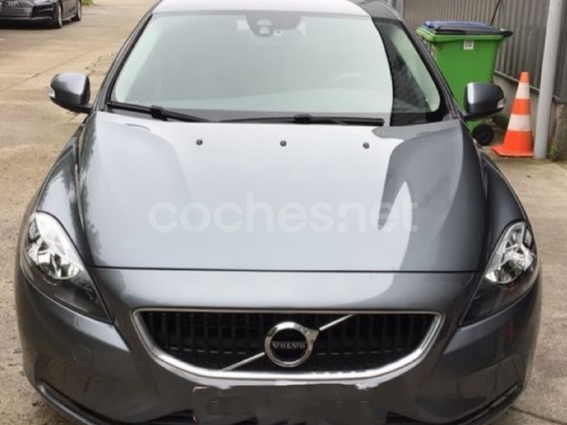 VOLVO V40 2.0 D2 Kinetic