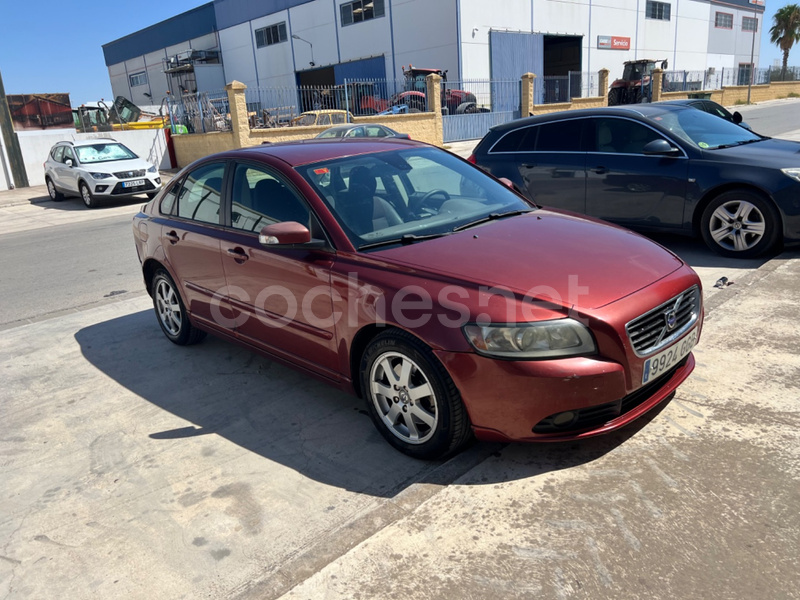 VOLVO S40 2.0D Momentum 4p.