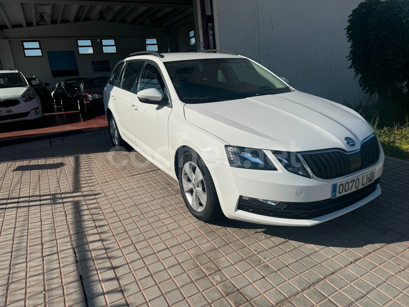 SKODA Octavia Combi 1.6 TDI 85KW 115CV Style 5p.