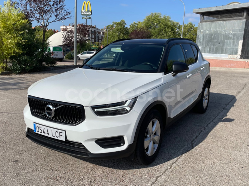 VOLVO XC40 1.5 T3 Momentum 5p.