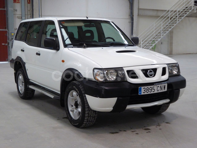 NISSAN Terrano 2.7 TDi Sport 5p 5p.