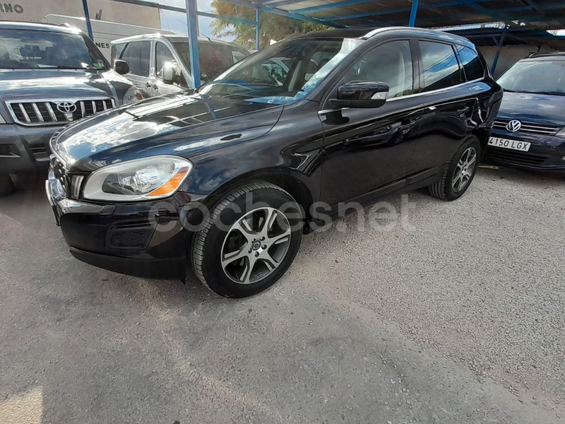 VOLVO XC60 2.4 D4 AWD Momentum Auto